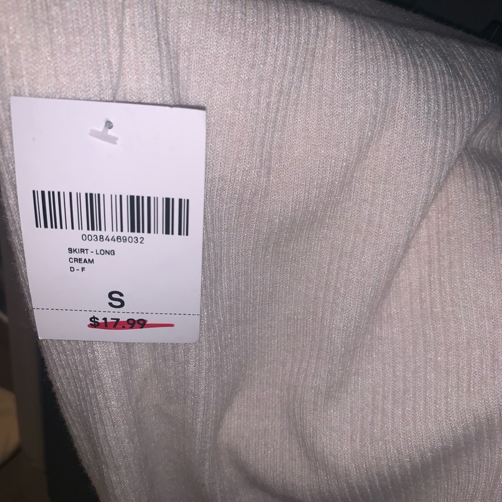 Ribbed maxi skirt - forever21, side slit - NWT. - Picture 5 of 6